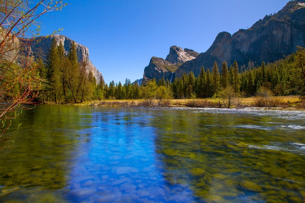 Yosemite merced river el capitan e half dome