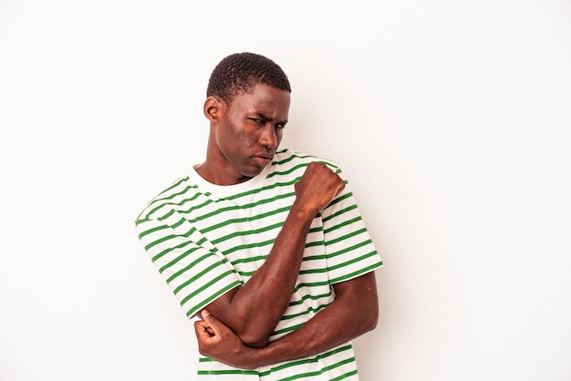 Photo young african american man isolated on white background confused feels doubtful and unsure