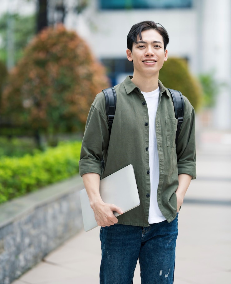 Photo young asian student at school