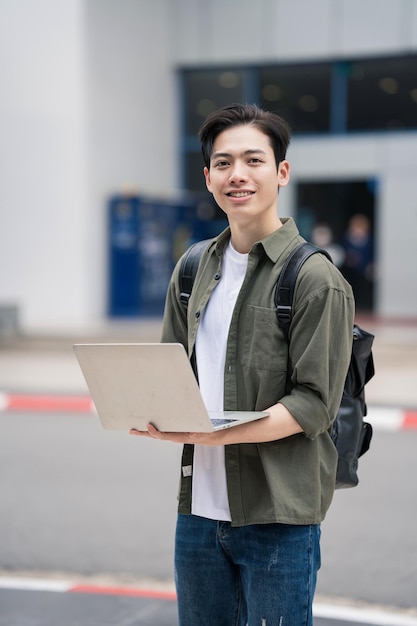 Photo young asian student at school