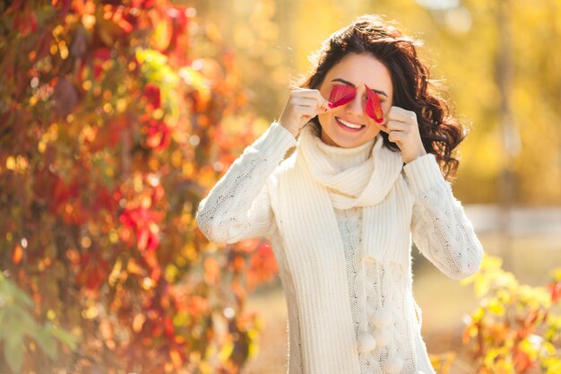 Young beautiful woman posing outdoor