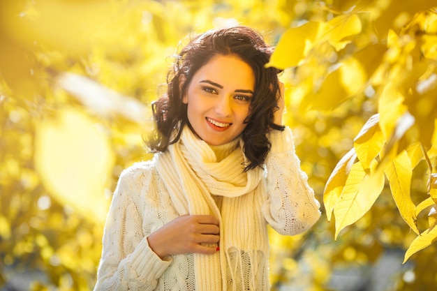 Young beautiful woman posing outdoor