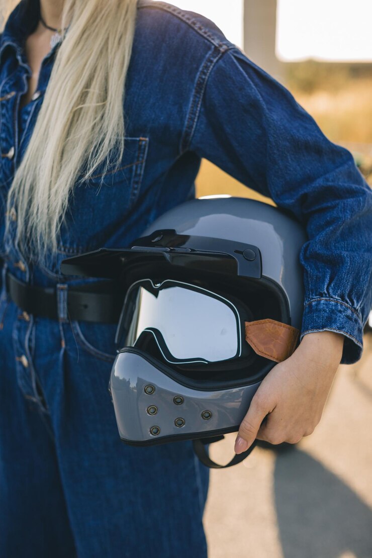 Building Camaraderie with Fellow Riders