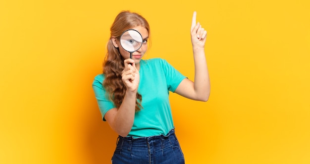 Photo young blonde woman