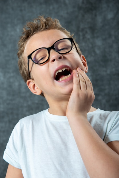 Young boy with toothache