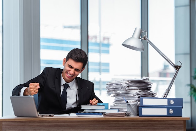 Young businessman working in the office