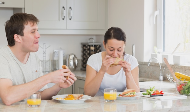 若い、カップル、昼食