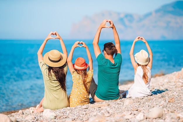 Giovane famiglia in vacanza