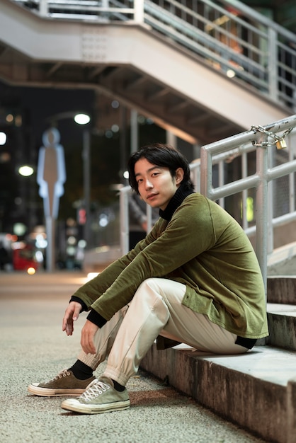젊은 일본 인플루언서 녹화 브이로그