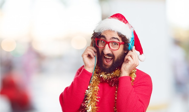 若い男のサンタの帽子。クリスマスの概念