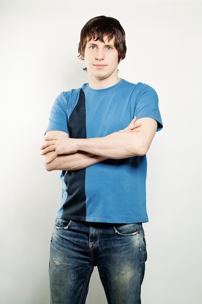 Photo young man student wearing blue t-shirt