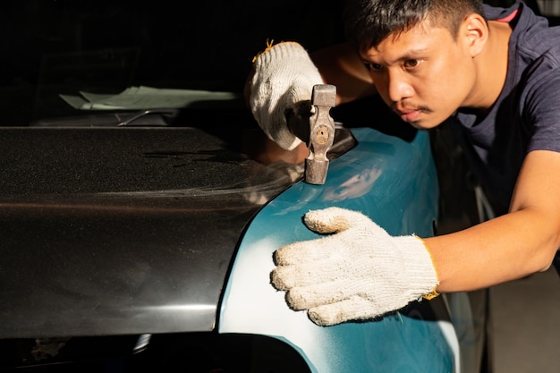 Photo young man working