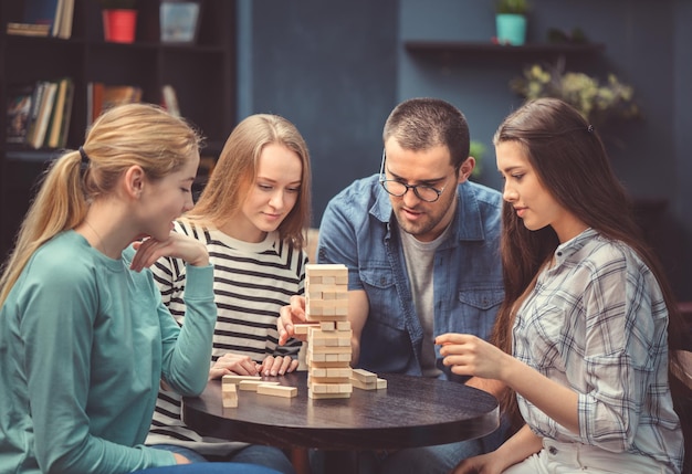 Photo young people playing a game