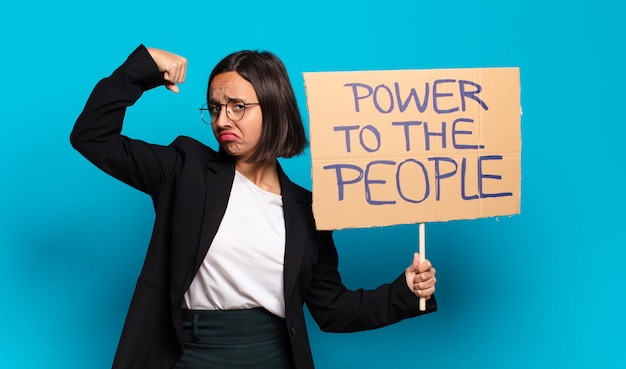 Photo young pretty businesswoman activist