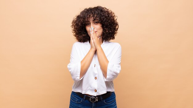 写真 若いきれいな女性