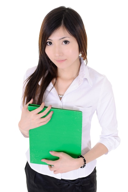 녹색 문서를 들고 아시아의 젊은 비서 여자