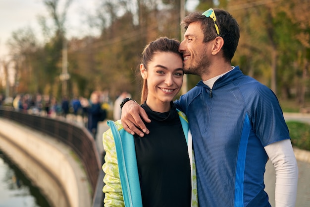 Photo young sportive couple