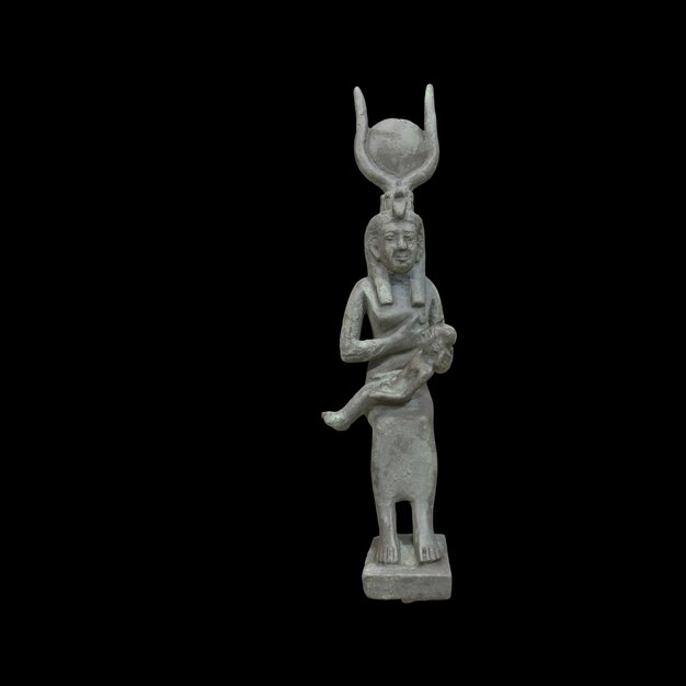 Photo young statuette of isis and horus historical artifacts statart feng historical artifact old object