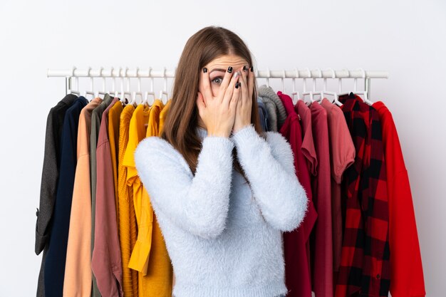 衣料品店の若い女性