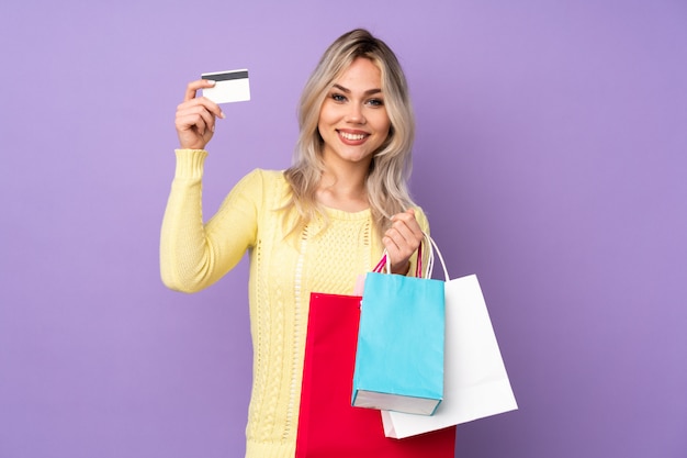 Photo young woman going shopping