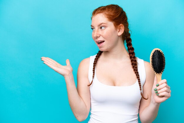 Photo young woman over isolated background