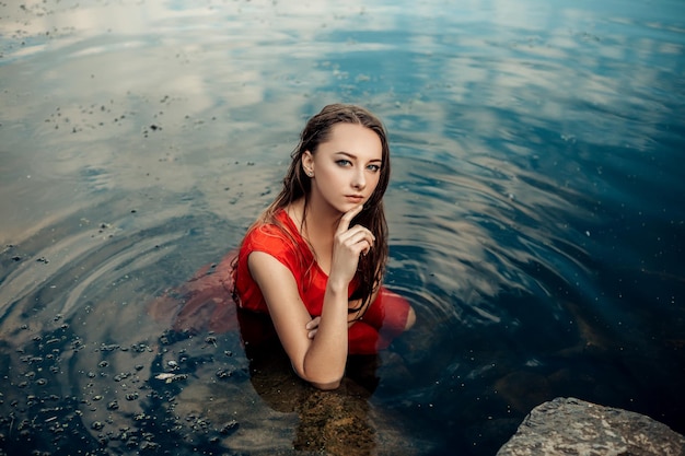 Young woman on the lake