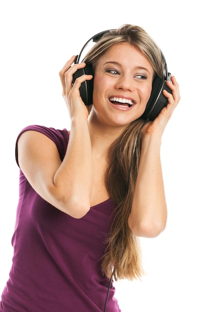 Photo young woman listening music