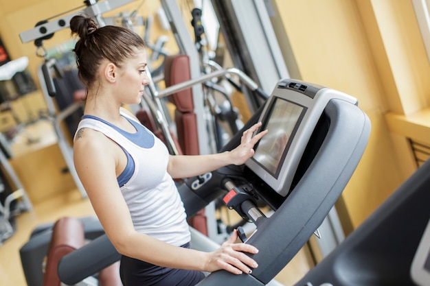 Young woman training in the gym