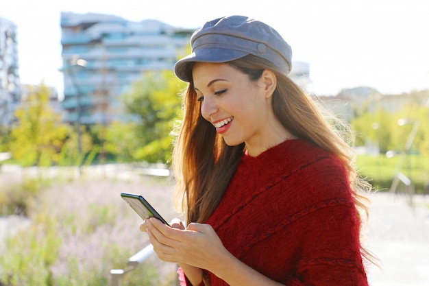 Young woman wearing trendy hat