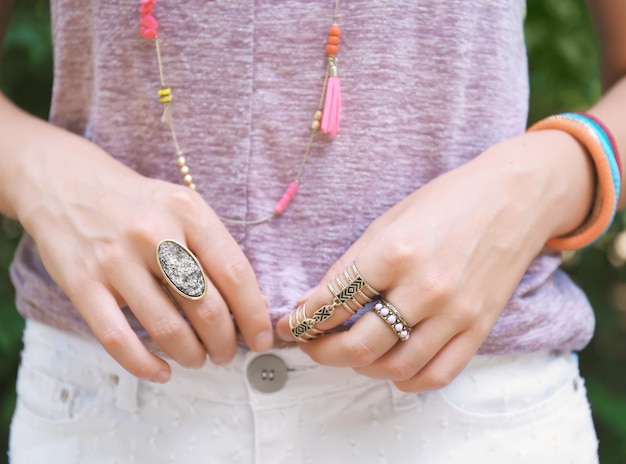 Photo young woman with beautiful accessories close up