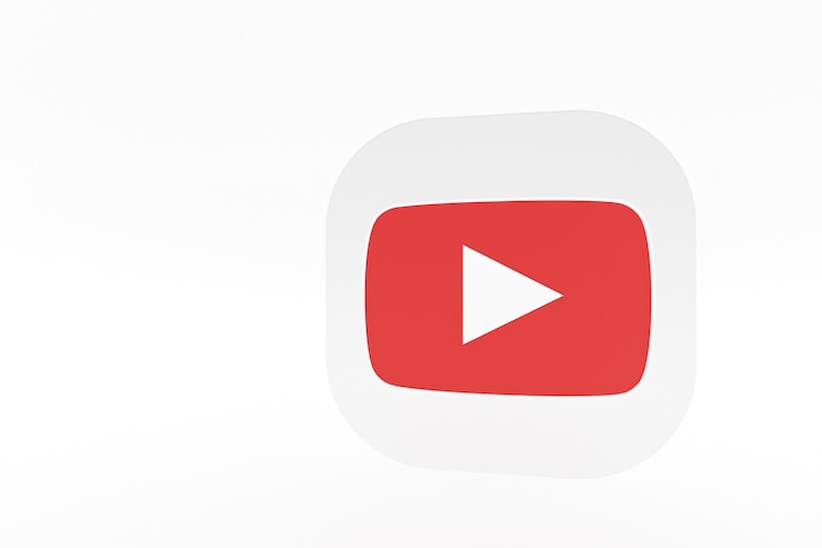 Foto youtube applicatie logo 3d-rendering op een witte achtergrond