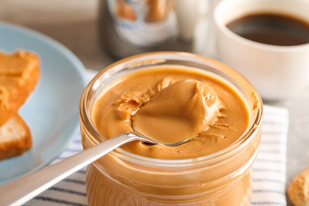 Photo yummy peanut butter breakfast