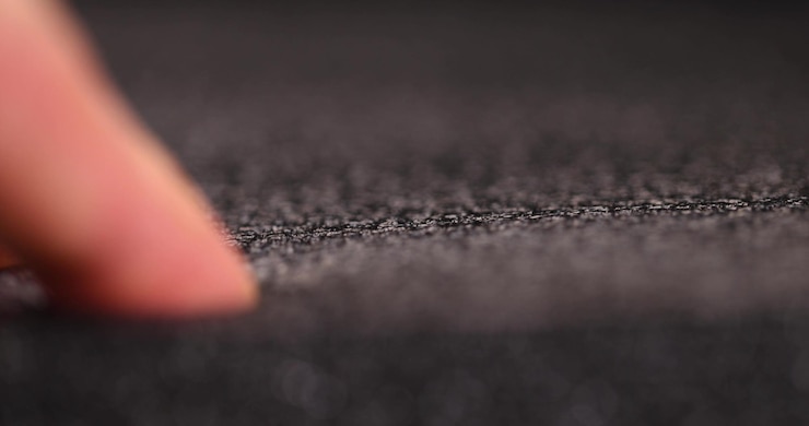 Foto zacht zwart schuimmateriaal voor bouw en opslag