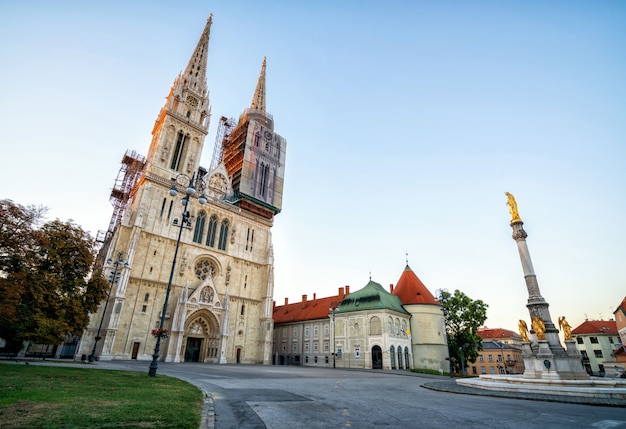 ザグレブ、クロアチアの市内中心部のザグレブ大聖堂