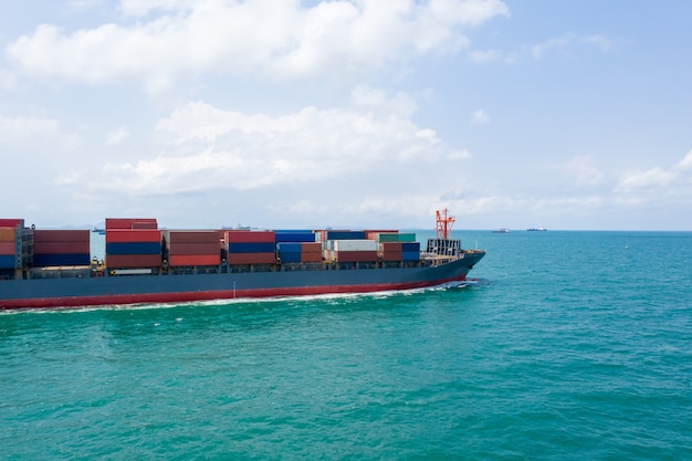Zakelijk transport verzending vrachtcontainers oceanen schrikken