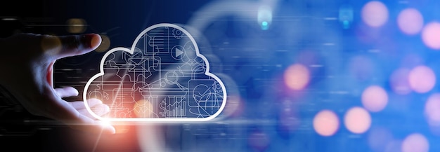 Zakelijke hand met pictogram Ui van Cloud Computing Technology Internet Storage Network Concept.Cloud server gegevensopslag voor wereldwijde zakelijke netwerkconcept.