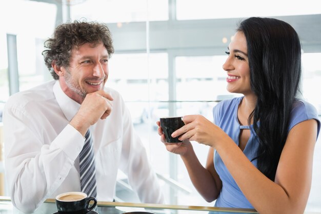 Zakenman bespreken met collega