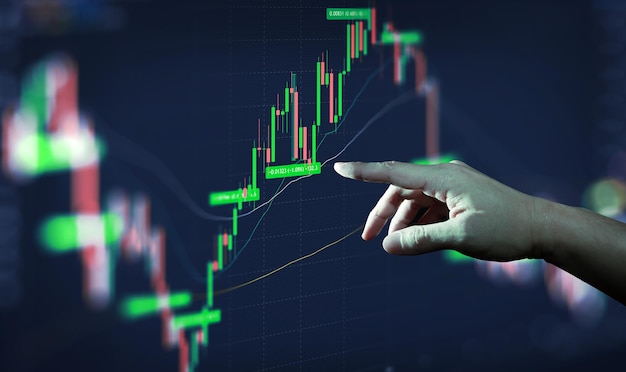 Zakenman hand analyseren financiële beurs grafiek aan boord Trading data index investeringen groei grafiek Cryptocurrency en Forex Concept
