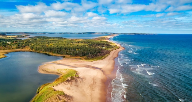 Zandstrand op de Atlantische Oceaan Cavendish Prince Edward Island Canada