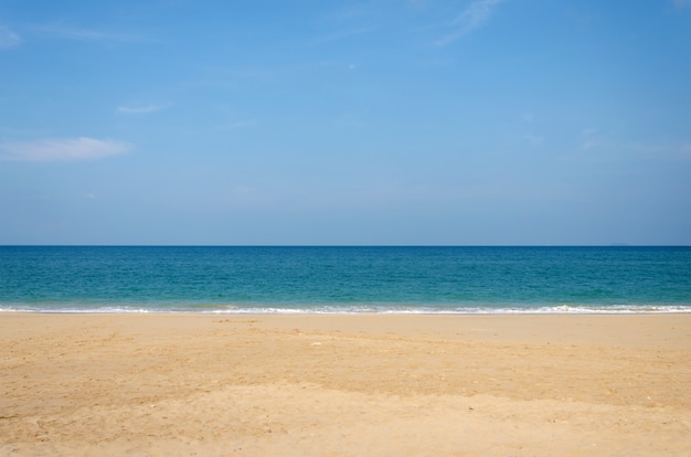 Zee en strand