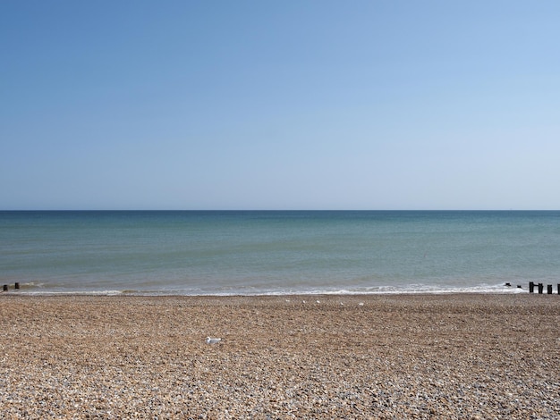 Zee gezien vanaf het strand