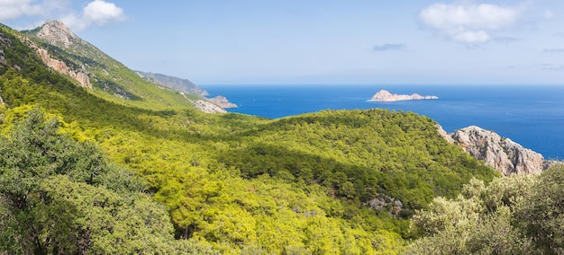 Zeebaaien van de Lycian Trail Stranden van de Egeïsche Zee in Turkije Blauw water van de Middellandse Zee