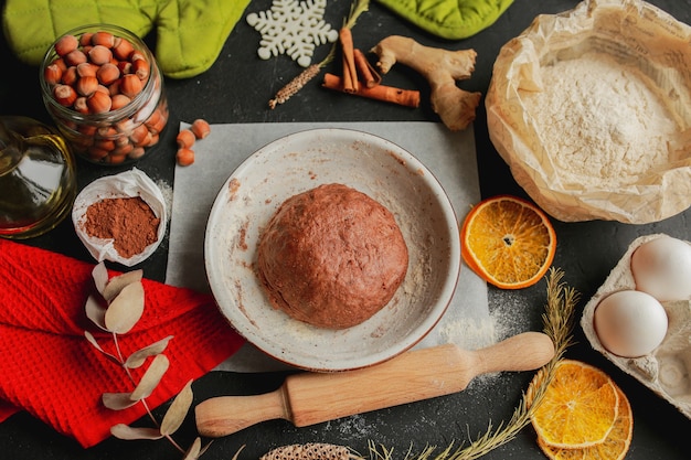 Zelf peperkoek thuis maken Samen gember- en chocoladekoekjes bereiden Thuis peperkoek koken