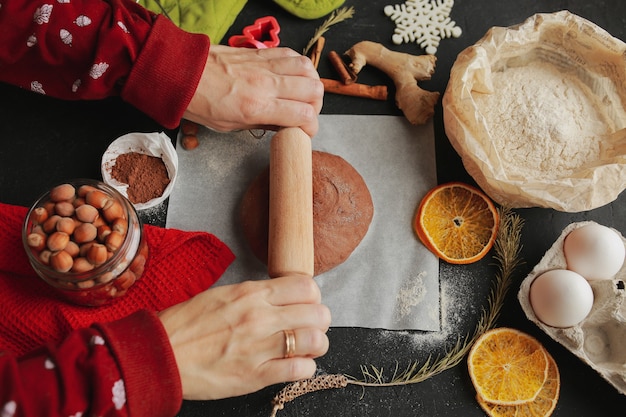 Zelf peperkoek thuis maken Samen gember- en chocoladekoekjes bereiden Thuis peperkoek koken