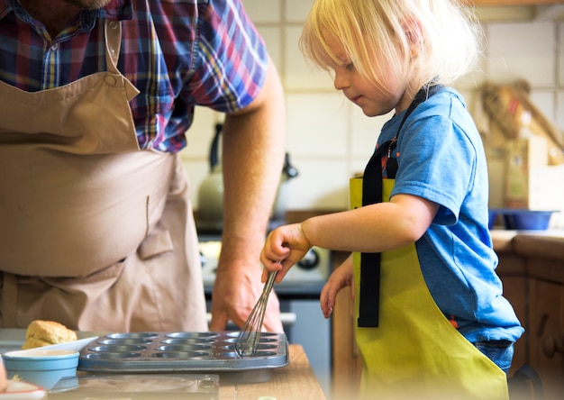 Zelfgemaakte bakken vakantie Kid zoon Concept