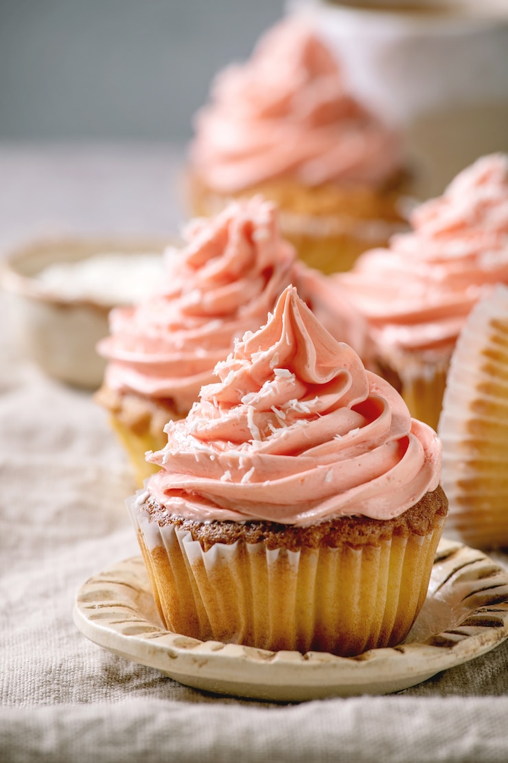 Foto zelfgemaakte cupcake met buttercream
