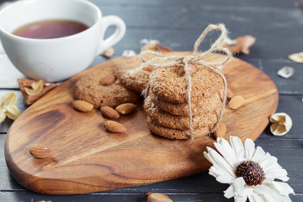 Zelfgemaakte havermout koekjes met noten