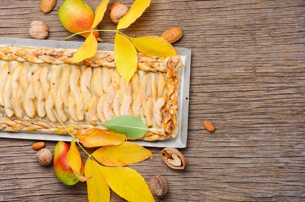 Zelfgemaakte herfst perencake