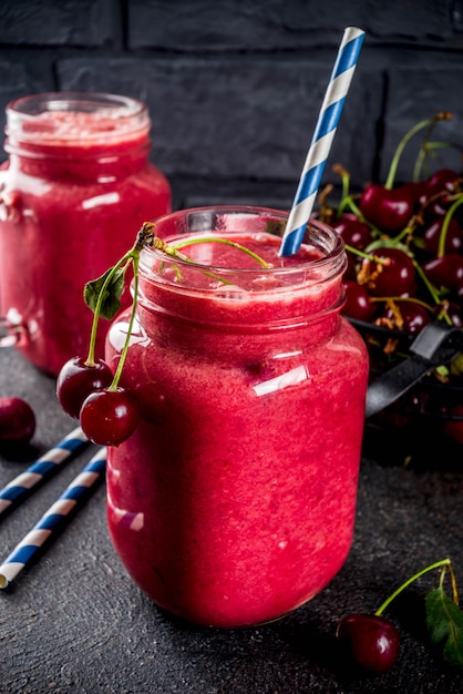 Foto zelfgemaakte kersen smoothie