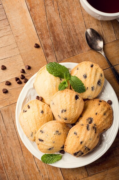 Zelfgemaakte koekjes madeleine